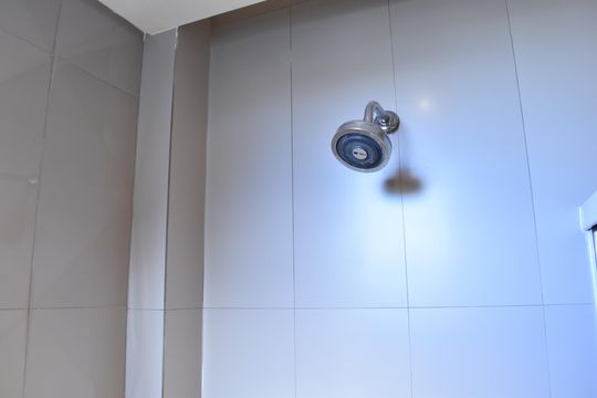 Banheiro da Suíte 4 de casa à venda com 5 quartos, 590m² em Butiatuvinha, Curitiba