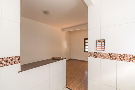 Cozinha de casa de condomínio para alugar com 2 quartos, 85m² em Olaria, Rio de Janeiro