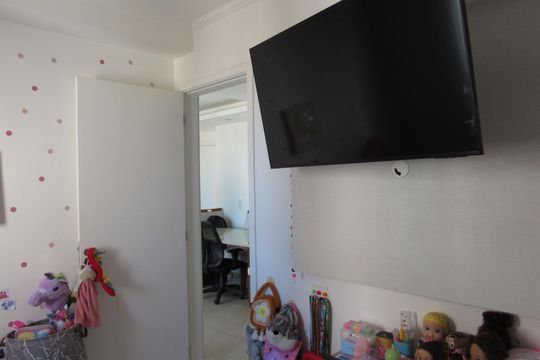Quarto 2 de apartamento para alugar com 2 quartos, 52m² em Jardim Roberto, Osasco