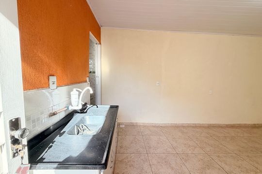 Cozinha de casa para alugar com 1 quarto, 60m² em Cidade Santos Dumont, Jundiaí
