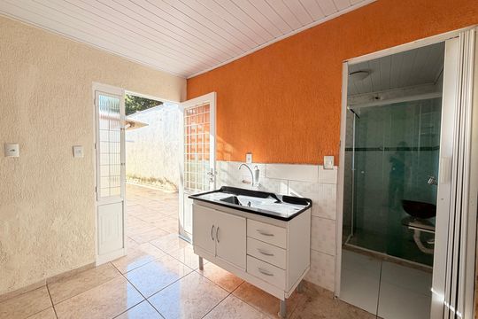 Cozinha de casa para alugar com 1 quarto, 60m² em Cidade Santos Dumont, Jundiaí