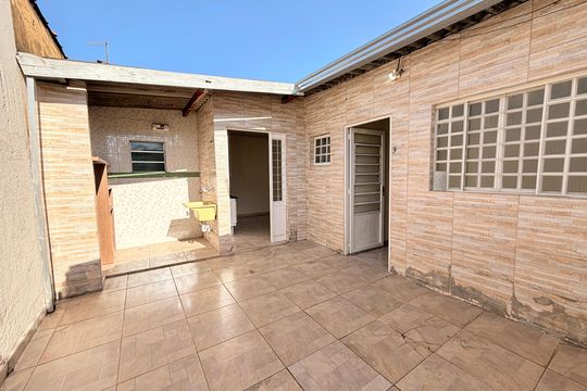 Quintal de casa para alugar com 1 quarto, 60m² em Cidade Santos Dumont, Jundiaí