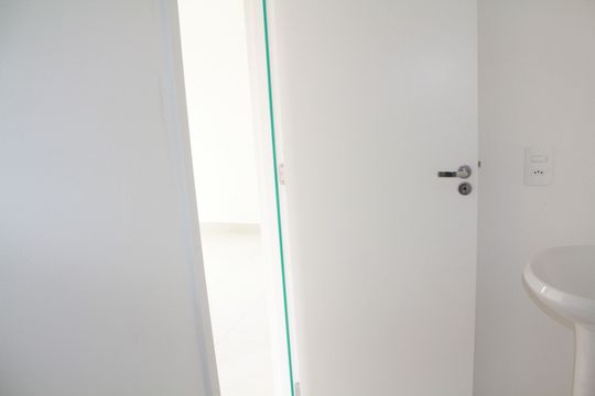 Banheiro de apartamento para alugar com 2 quartos, 32m² em Parque Novo Mundo, Guarulhos