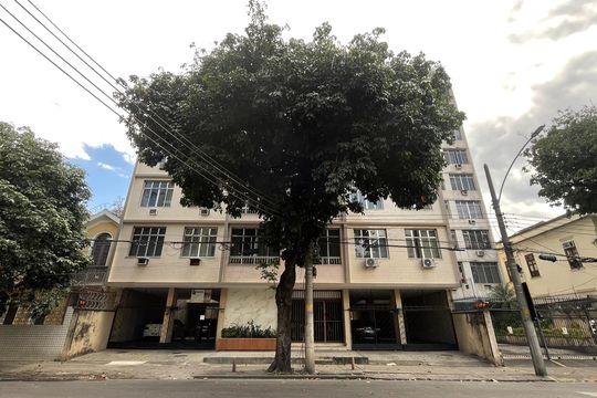 Fachada de apartamento à venda com 3 quartos, 130m² em Tijuca, Rio de Janeiro