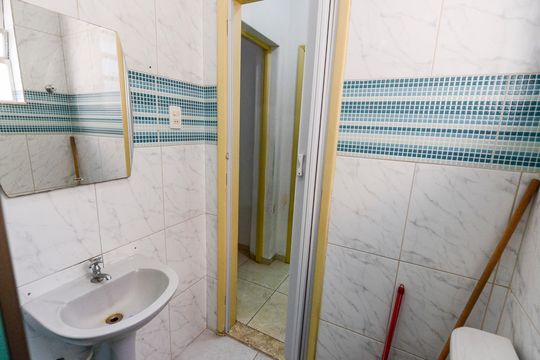 Banheiro de apartamento à venda com 1 quarto, 44m² em Vila Isabel, Rio de Janeiro