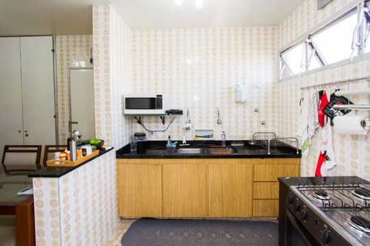 Cozinha de apartamento à venda com 3 quartos, 126m² em Santo Amaro, São Paulo