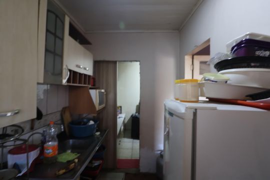 Cozinha de casa à venda com 1 quarto, 45m² em Estância Velha, Canoas