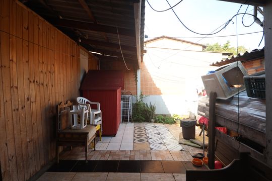 Área Externa de casa à venda com 1 quarto, 45m² em Estância Velha, Canoas