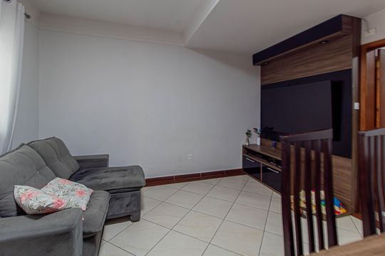 Sala de casa de condomínio para alugar com 3 quartos, 110m² em Vila Ré, São Paulo