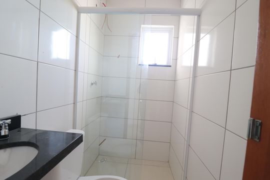 Banheiro Social de apartamento à venda com 2 quartos, 123m² em Vila Vilma, Santo André