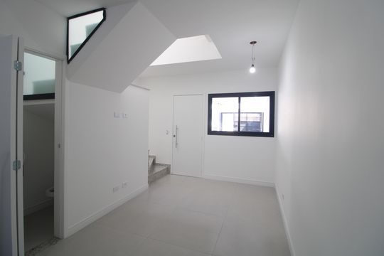 Casa à venda com 3 quartos, 125m² em Jardim Alzira, São Paulo