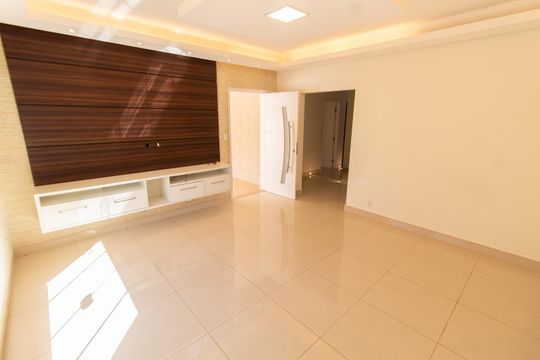 Sala de casa de condomínio à venda com 3 quartos, 308m² em Loteamento Caminhos de San Conrado (sousas), Campinas