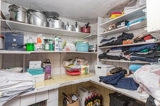 Quarto de Serviço de casa à venda com 2 quartos, 320m² em São Salvador, São Paulo