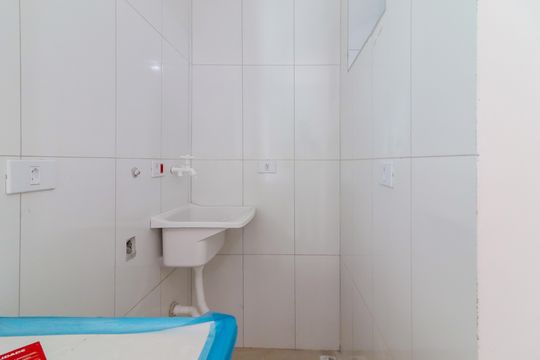 Cozinha e Área de Serviço de apartamento para alugar com 1 quarto, 25m² em Vila Dalva, São Paulo