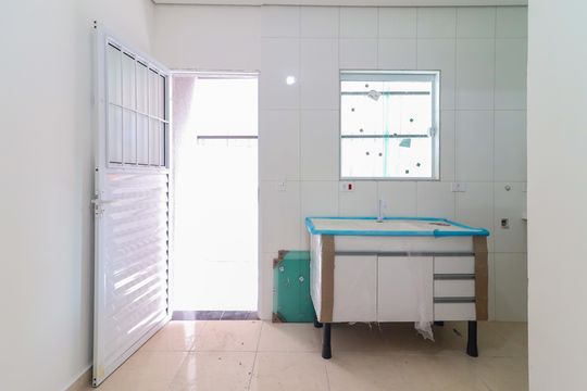 Cozinha e Área de Serviço de apartamento para alugar com 1 quarto, 25m² em Vila Dalva, São Paulo