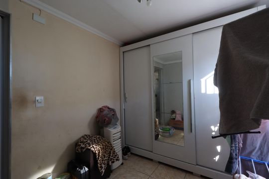 Quarto 2 de apartamento à venda com 2 quartos, 45m² em Conjunto Habitacional Teotonio Vilela, São Paulo