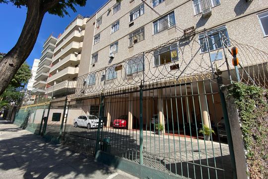Fachada de apartamento à venda com 2 quartos, 83m² em Cachambi, Rio de Janeiro