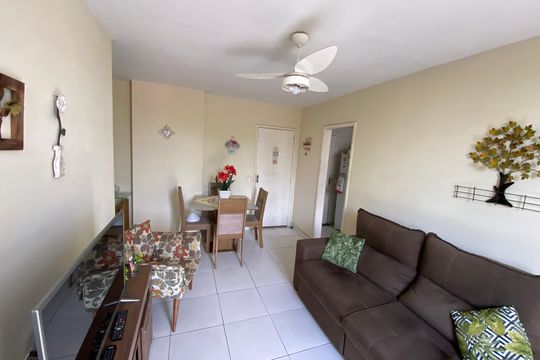 Sala de apartamento à venda com 2 quartos, 57m² em Tanque, Rio de Janeiro