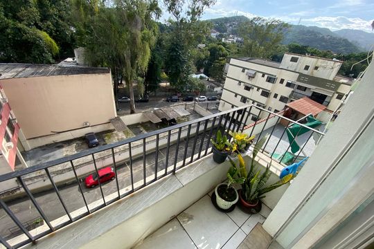 Varanda - Sala de apartamento à venda com 2 quartos, 57m² em Tanque, Rio de Janeiro
