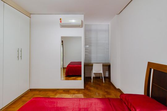Quarto 2 de apartamento à venda com 3 quartos, 100m² em Leme, Rio de Janeiro
