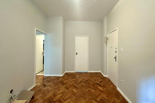 Sala de apartamento para alugar com 2 quartos, 70m² em Humaitá, Rio de Janeiro