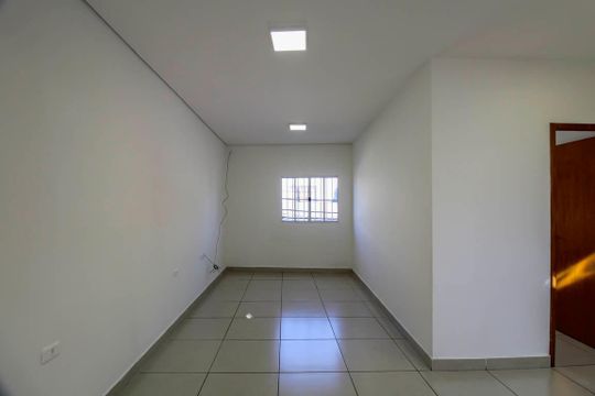 Casa para alugar com 2 quartos, 65m² em Parque dos Bancarios, São Paulo