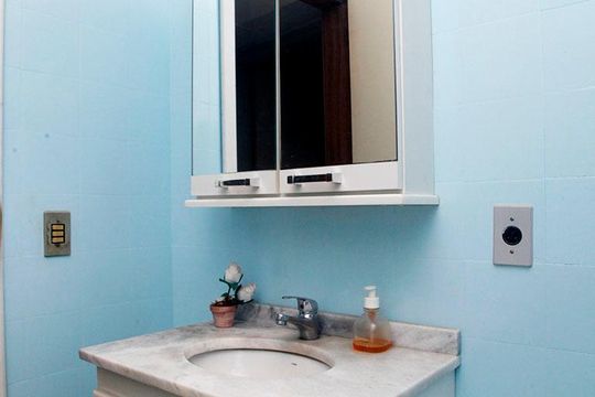 Banheiro 2 de apartamento à venda com 5 quartos, 175m² em Centro Histórico, Porto Alegre