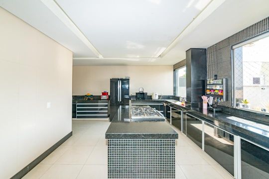 Cozinha de casa para alugar com 4 quartos, 365m² em Barreiro, Belo Horizonte