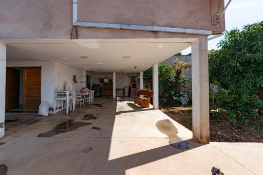 Quintal de casa para alugar com 4 quartos, 365m² em Barreiro, Belo Horizonte