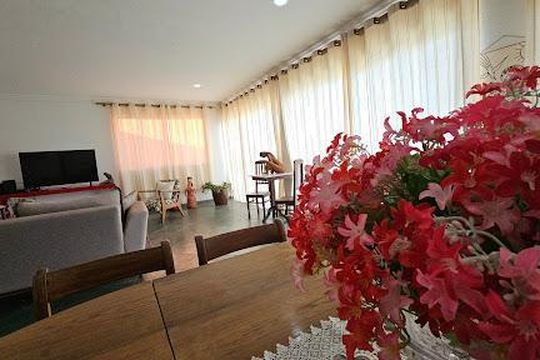 Casa à venda com 4 quartos, 269m² em Matapaca, Niterói
