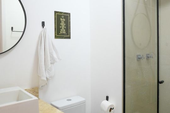Banheiro de kitnet/studio para alugar com 1 quarto, 26m² em Ipiranga, São Paulo