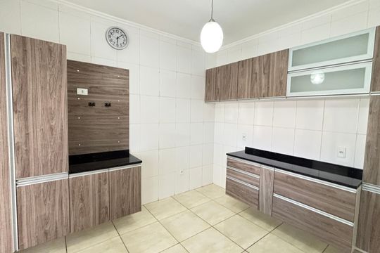 Cozinha de casa para alugar com 2 quartos, 116m² em Vila Curuçá, Santo André