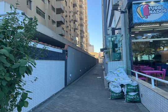 Área comum de kitnet/studio para alugar com 1 quarto, 35m² em José Menino, Santos