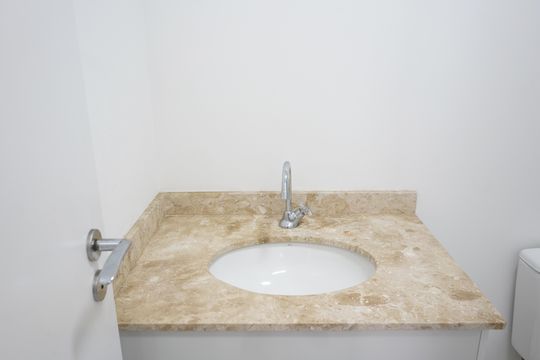 Banheiro de apartamento à venda com 2 quartos, 55m² em Mooca, São Paulo