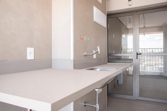 Área de Serviço de apartamento para alugar com 3 quartos, 113m² em Mirandópolis, São Paulo