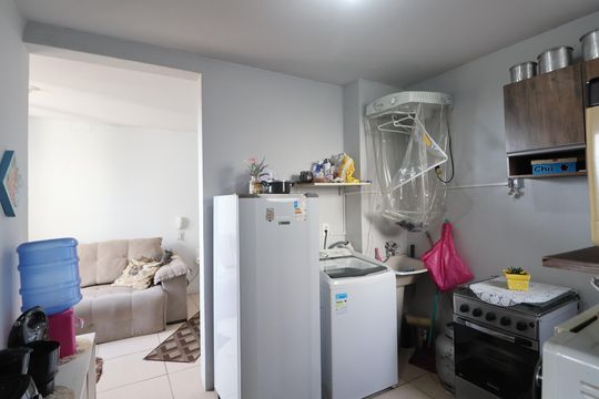 Cozinha de apartamento à venda com 2 quartos, 47m² em Olaria, Canoas