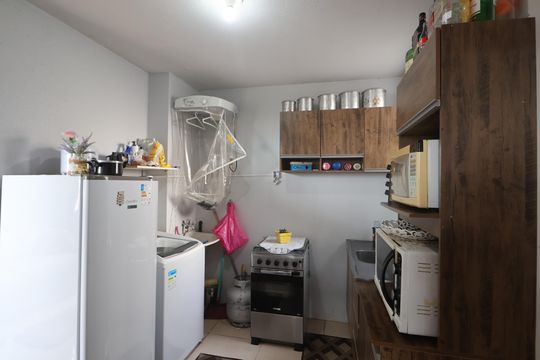 Cozinha de apartamento à venda com 2 quartos, 47m² em Olaria, Canoas