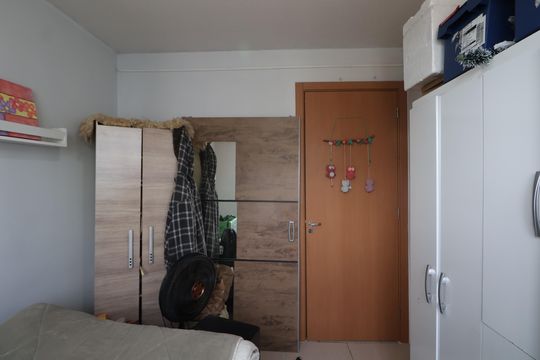 Quarto 1 de apartamento à venda com 2 quartos, 47m² em Olaria, Canoas
