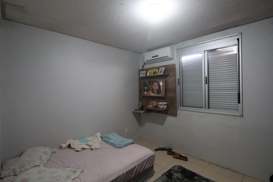Quarto 2 de apartamento à venda com 2 quartos, 47m² em Olaria, Canoas