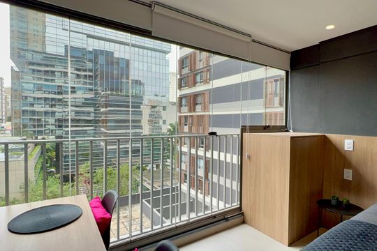 Varanda de kitnet/studio à venda com 1 quarto, 24m² em Cerqueira César, São Paulo