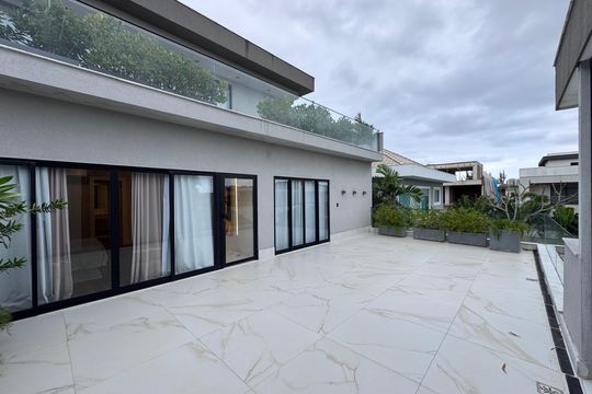 Terraço de casa à venda com 5 quartos, 850m² em Barra da Tijuca, Rio de Janeiro