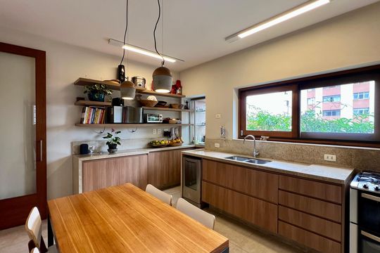 Cozinha de casa à venda com 3 quartos, 133m² em Sumarezinho, São Paulo