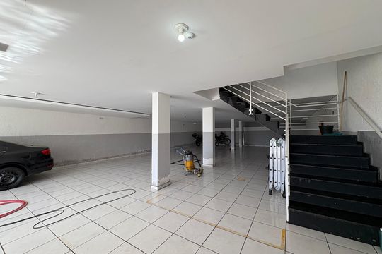 Garagem de apartamento à venda com 2 quartos, 100m² em Parque Erasmo Assunção, Santo André