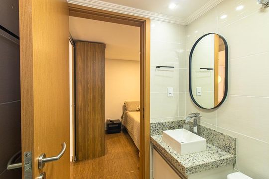 Banheiro da Suíte de casa para alugar com 1 quarto, 33m² em Orleans, Curitiba