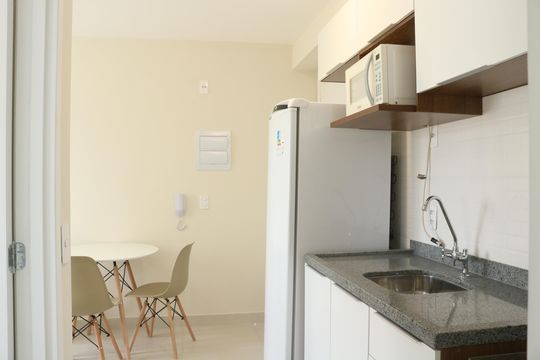 Cozinha de apartamento à venda com 1 quarto, 25m² em Barra Funda, São Paulo