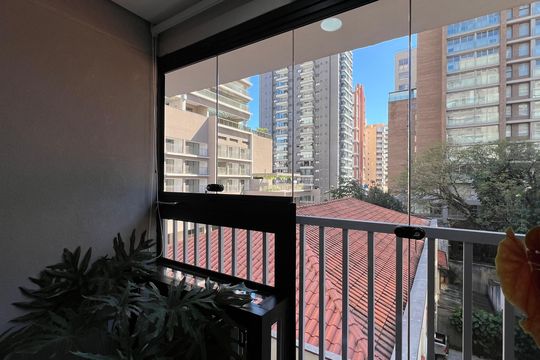Varanda de kitnet/studio para alugar com 1 quarto, 23m² em Pinheiros, São Paulo