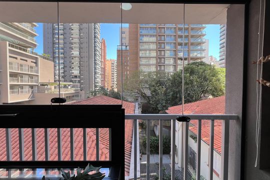 Varanda de kitnet/studio para alugar com 1 quarto, 23m² em Pinheiros, São Paulo