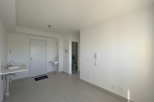 Sala de apartamento para alugar com 2 quartos, 32m² em Engenheiro Goulart, São Paulo