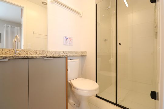 Banheiro de apartamento para alugar com 1 quarto, 25m² em Pompeia, São Paulo
