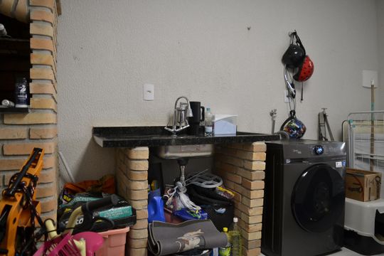 Garagem de casa à venda com 3 quartos, 132m² em Parque das Nações, Santo André